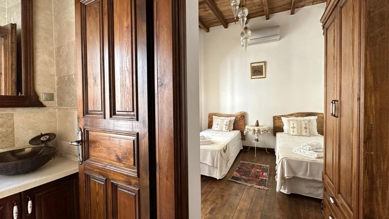 Cunda Konak Nazimaki Ayvalı Exterior foto